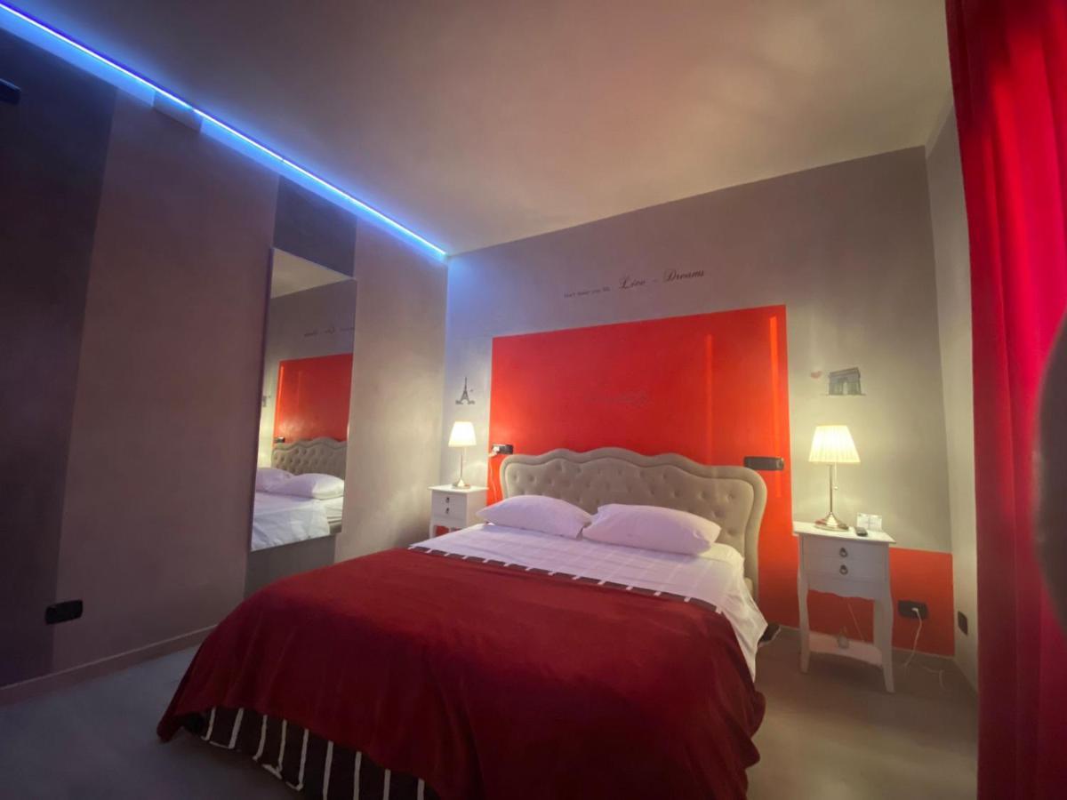B2In Suite & Office Каприате Сан Джервазио Екстериор снимка