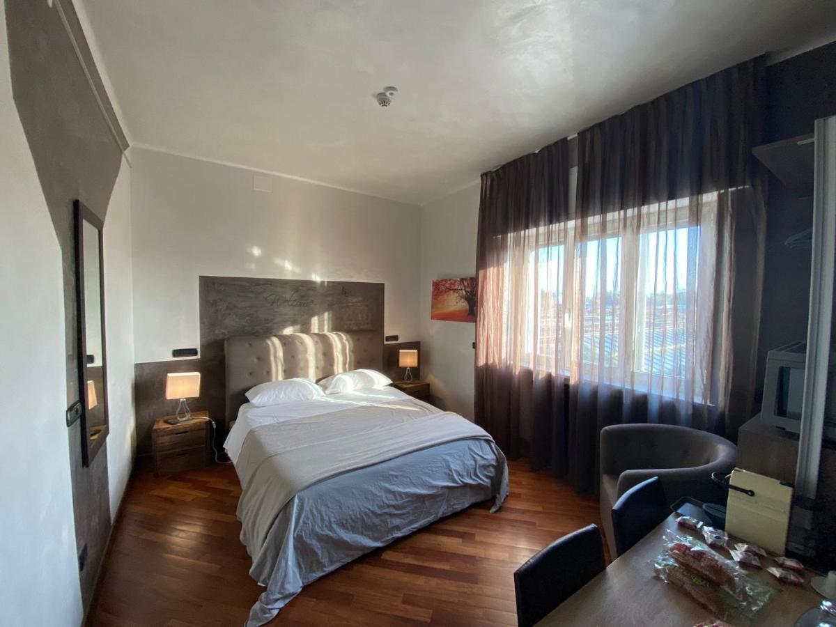 B2In Suite & Office Каприате Сан Джервазио Екстериор снимка