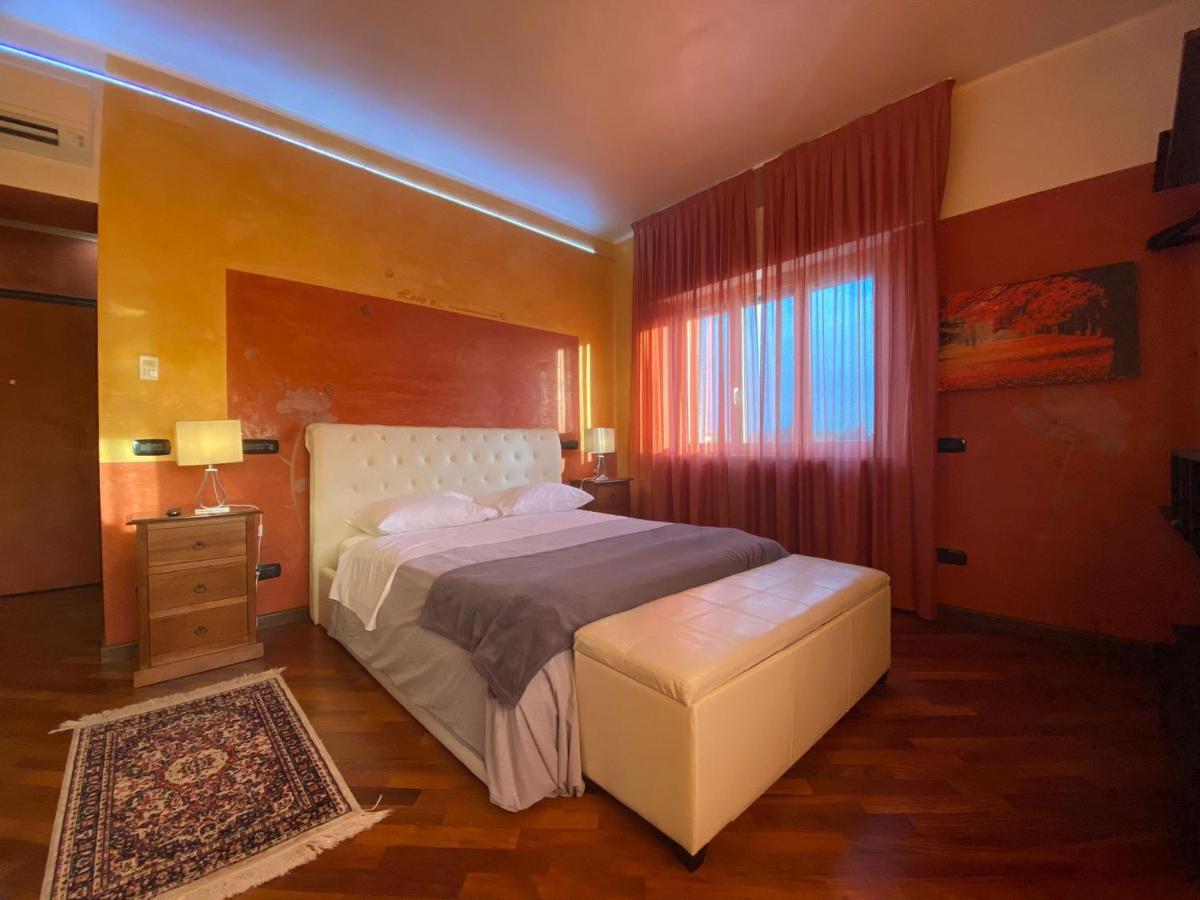 B2In Suite & Office Каприате Сан Джервазио Екстериор снимка