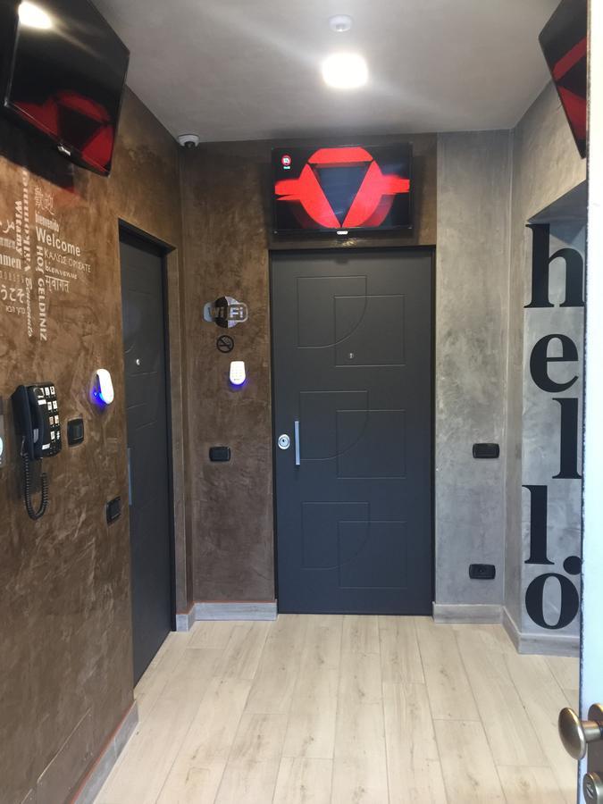 B2In Suite & Office Каприате Сан Джервазио Екстериор снимка